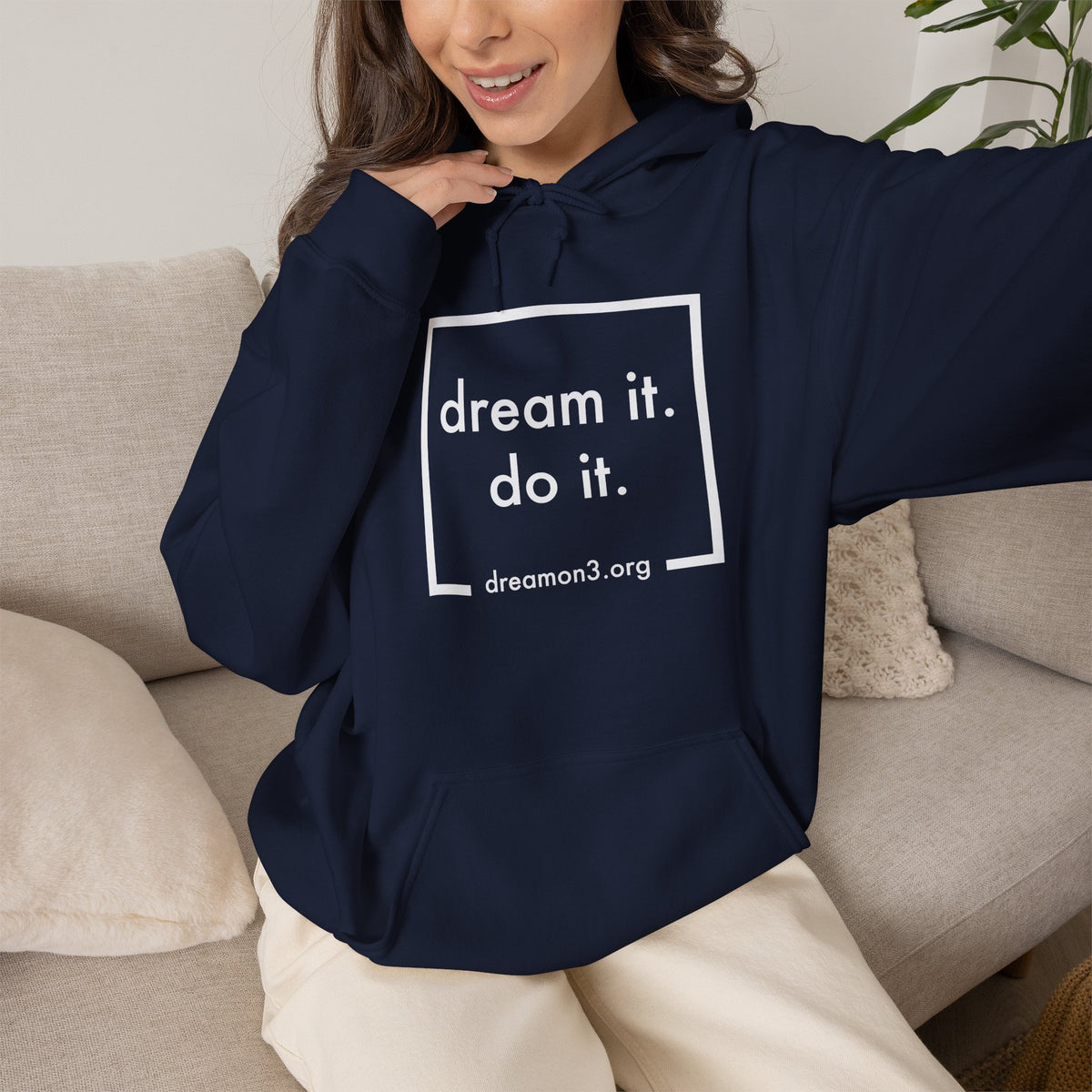 Dream It Do It Unisex Heavy Blend™ Hooded Sweatshirt