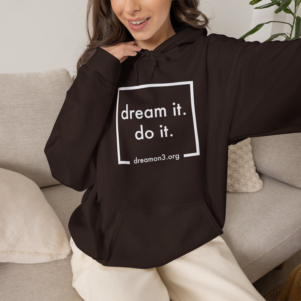 Dream It Do It Unisex Heavy Blend™ Hooded Sweatshirt